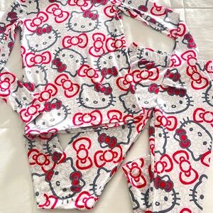 Hello Kitty Pink & Gray Allover Bow Print Pajama Set